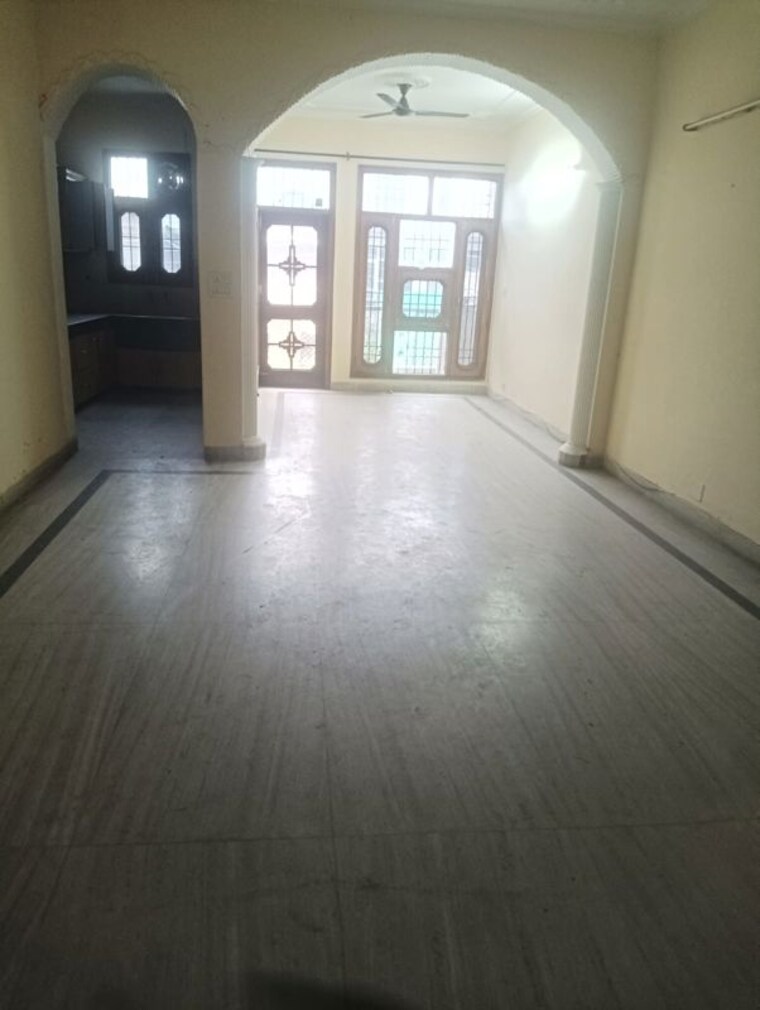 Room, sector 69 3 Bedroom 1800 Sq.Ft. Builder Floor In Sector 69 Mohali 10062879