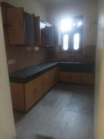 Kitchen in 3 BHK Builder Floor at Sector 69 – for Rent