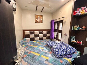 Bedroom in 2 BHK Apartment at Dilshad Garden – for Sale