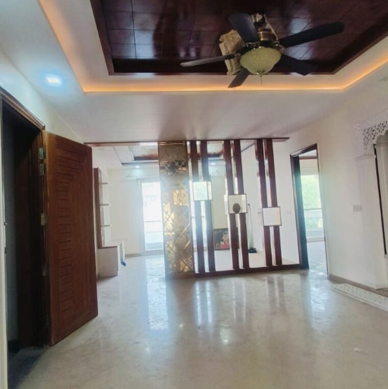 Living Room, bptp-park-81 3 Bedroom 2700 Sq.Ft. Builder Floor In Sector 81 Faridabad 10062890