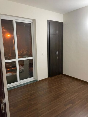 Room in 3 BHK Apartment at BPTP Parkland Pride, Sector 77 – for Sale