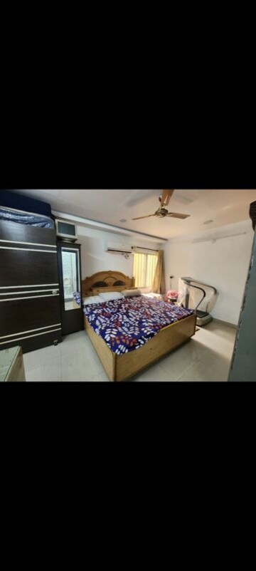Bedroom in 2 BHK Apartment at Penta Homes, Vip Road – for Rent