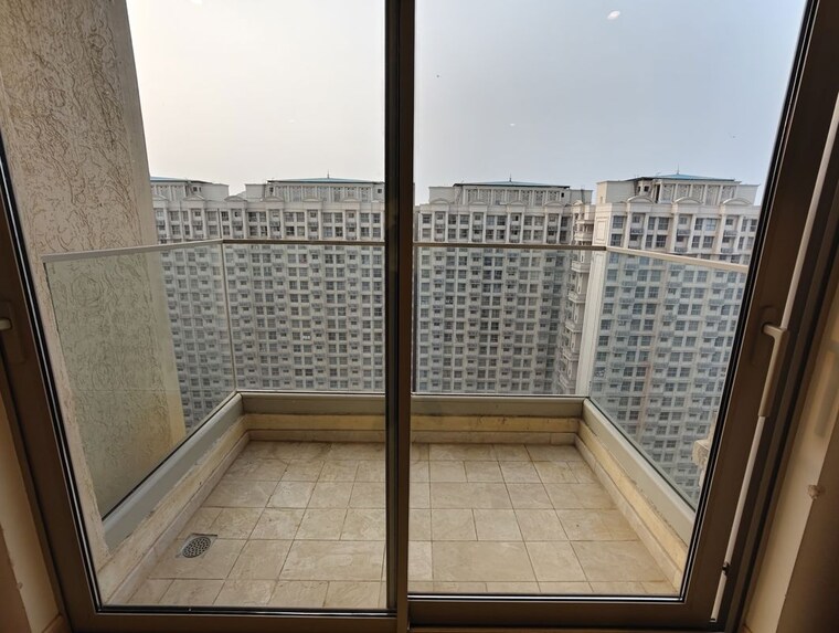 Balcony, castle-rock 2 Bedroom 1050 Sq.Ft. Apartment In Powai Mumbai 10063073