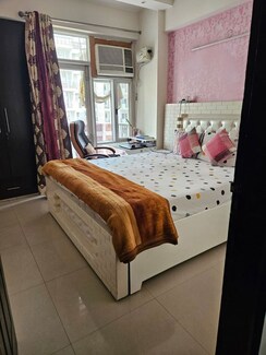 2 BHK Apartment For Rent in Prateek Wisteria