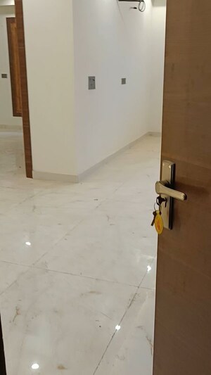 Room in 4 BHK Builder Floor at Rajendra Nagar Sector 3 – for Sale