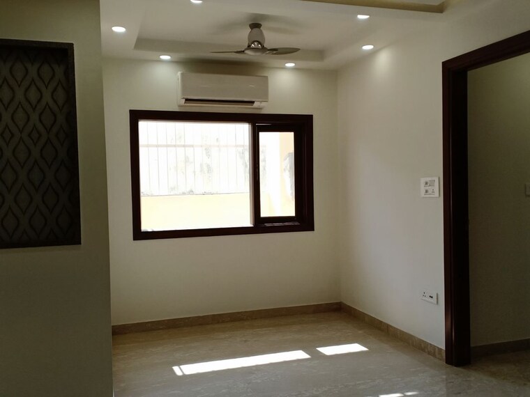 Room, green park extension 3 Bedroom 1850 Sq.Ft. Apartment In Green Park Extension Delhi 10063254