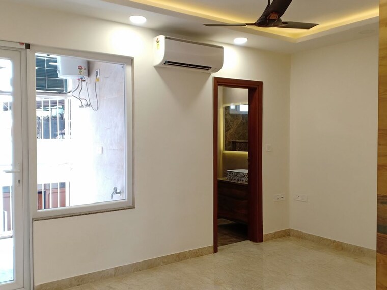 Room, green park extension 3 Bedroom 1850 Sq.Ft. Apartment In Green Park Extension Delhi 10063254