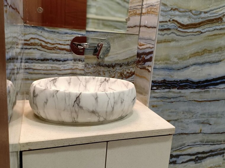 Bathroom, green park extension 3 Bedroom 1850 Sq.Ft. Apartment In Green Park Extension Delhi 10063254
