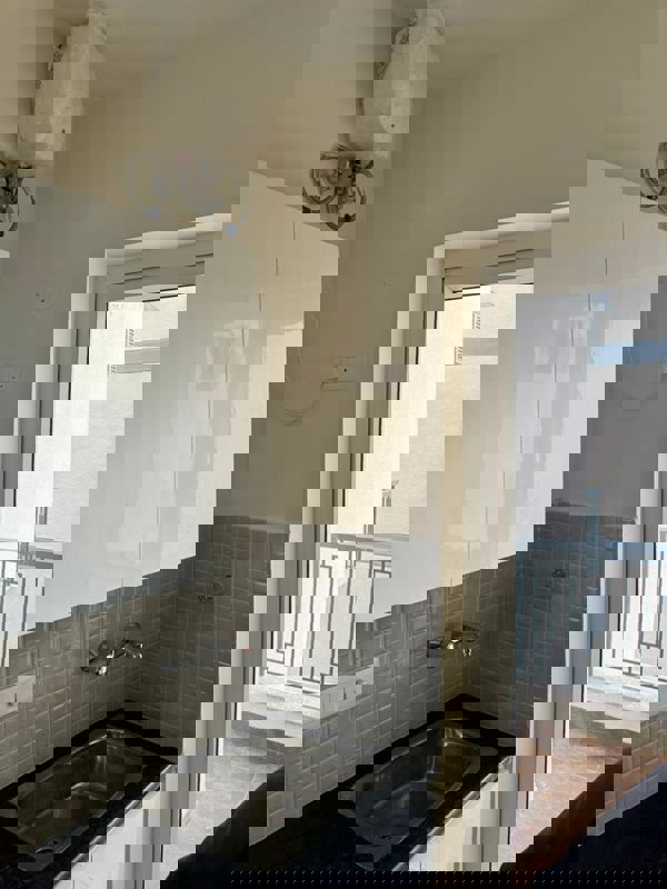 2.5 BHK 1554 Sq.Ft. Builder Floor in Breez Flora Avenue 33