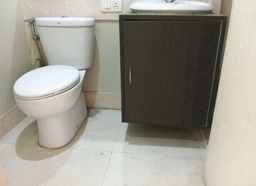 Bathroom in 3 BHK Apartment at Hiranandani Meadows, Manpada – for Sale