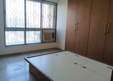 Room in 3 BHK Apartment at Hiranandani Meadows, Manpada – for Sale