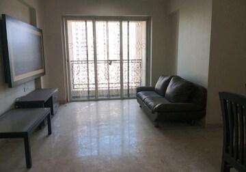 Room in 3 BHK Apartment at Hiranandani Meadows, Manpada – for Sale