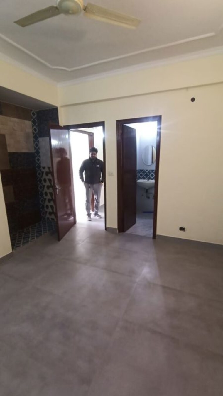 Room, cosmos-executive 2 Bedroom 1100 Sq.Ft. Apartment In Sector 3 Gurgaon 10063535