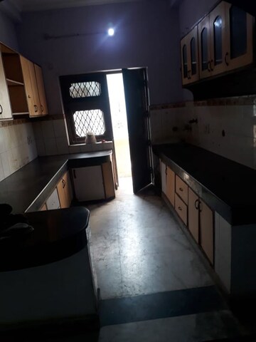 Kitchen in 3.5 BHK Independent House at RWA Apartments Sector 41, Sector 41 – for Rent