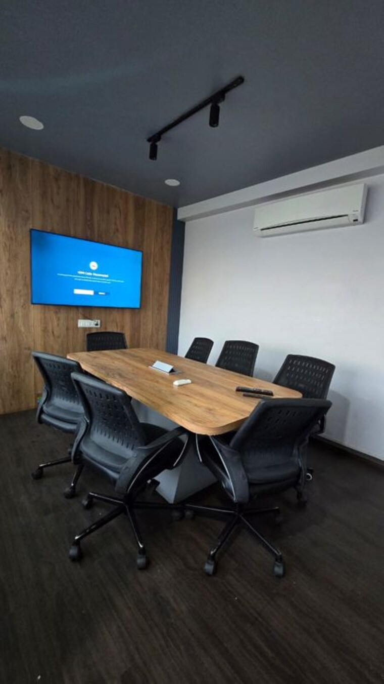 Team Area, sheladia-one-world-west Commercial Office Space 1679 Sq.Ft. In Ambli Ahmedabad 10063063