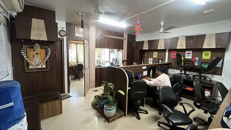 Team Area, navrangpura Commercial Office Space 663 Sq.Ft. In Navrangpura Ahmedabad 10061870