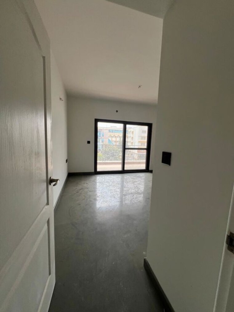 Room, centreo 3 Bedroom 2100 Sq.Ft. Apartment In Kanakapura Road Bangalore 10063555