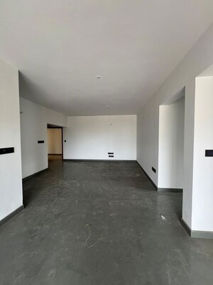 Room in 3 BHK Apartment at Centreo , Kanakapura Road – for Sale