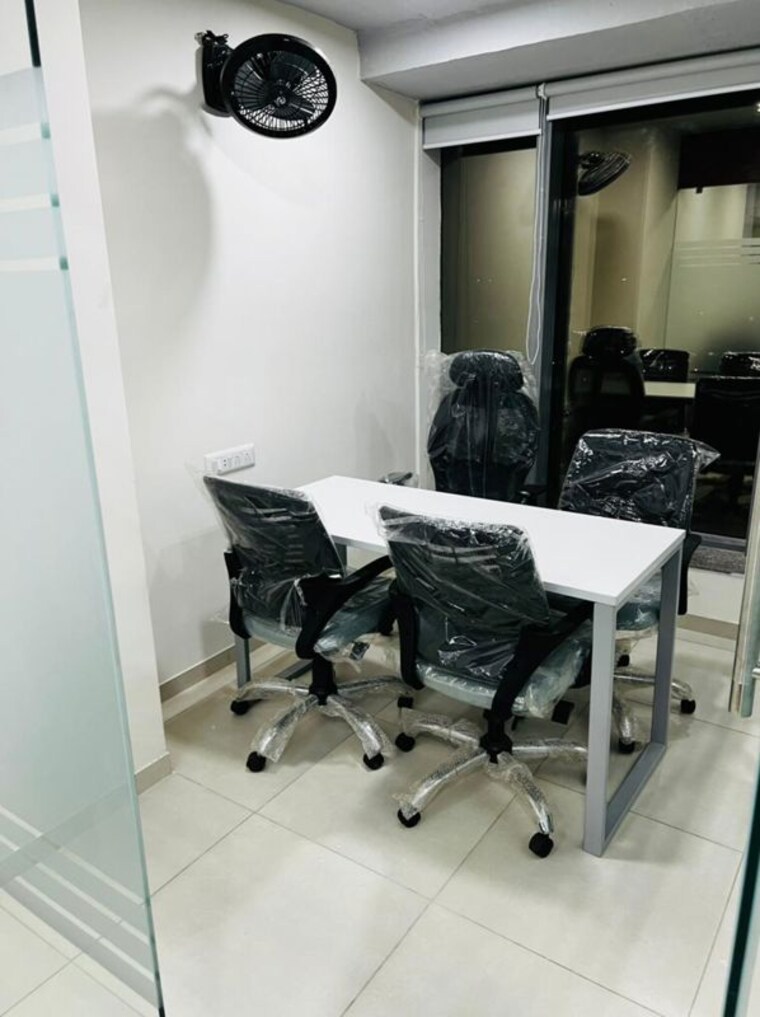 Team Area, shyamal Commercial Office Space 990 Sq.Ft. In Shyamal Ahmedabad 10061360