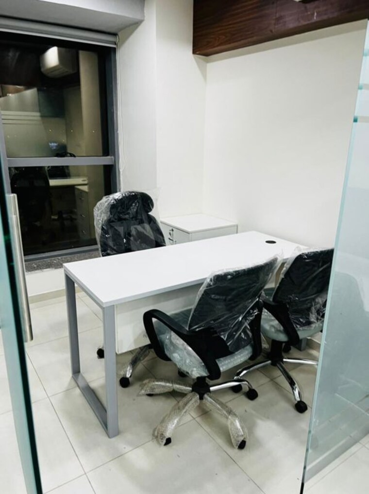 Team Area, shyamal Commercial Office Space 990 Sq.Ft. In Shyamal Ahmedabad 10061360