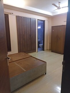 1.5 BHK + Pooja Room Independent House For Rent in RWA Apartments Sector 41