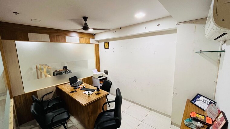 Team Area, memnagar Commercial Office Space 875 Sq.Ft. In Memnagar Ahmedabad 10060941