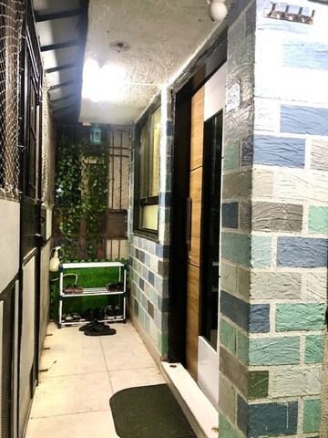  1 BHK Apartment at Bandra West – for Rent