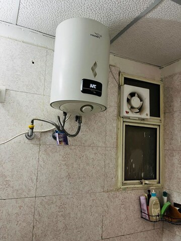 Bathroom in 2 BHK Apartment at Panchsheel Greens II, Sector 16 Greater Noida – for Rent