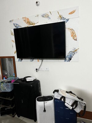 Furnished Amenities in 2 BHK Apartment at Panchsheel Greens II, Sector 16 Greater Noida – for Rent