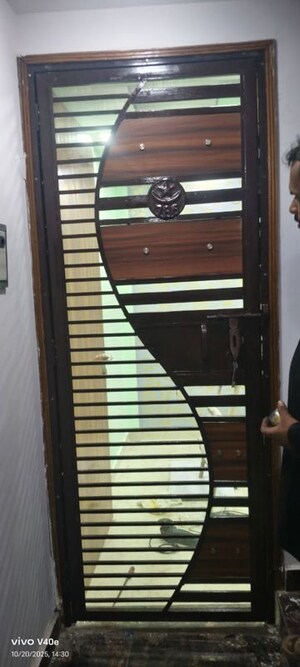 Staircase in 3 BHK Builder Floor at Chittaranjan Park – for Rent