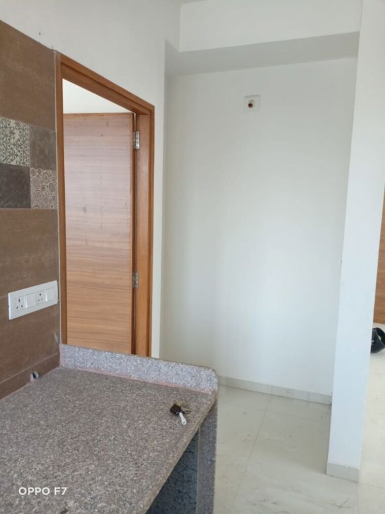 Room, ambawadi 2 Bedroom 950 Sq.Ft. Apartment In Ambawadi Ahmedabad 10063681