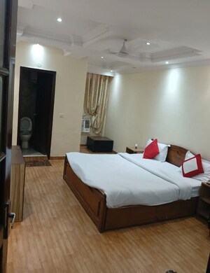 Bedroom in 3 BHK Builder Floor at Chittaranjan Park – for Rent