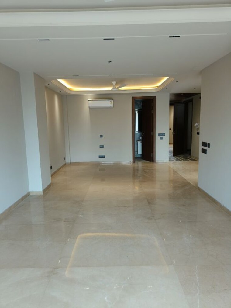 Room, kalkaji 3 Bedroom 1800 Sq.Ft. Builder Floor In Kalkaji Delhi 10028873