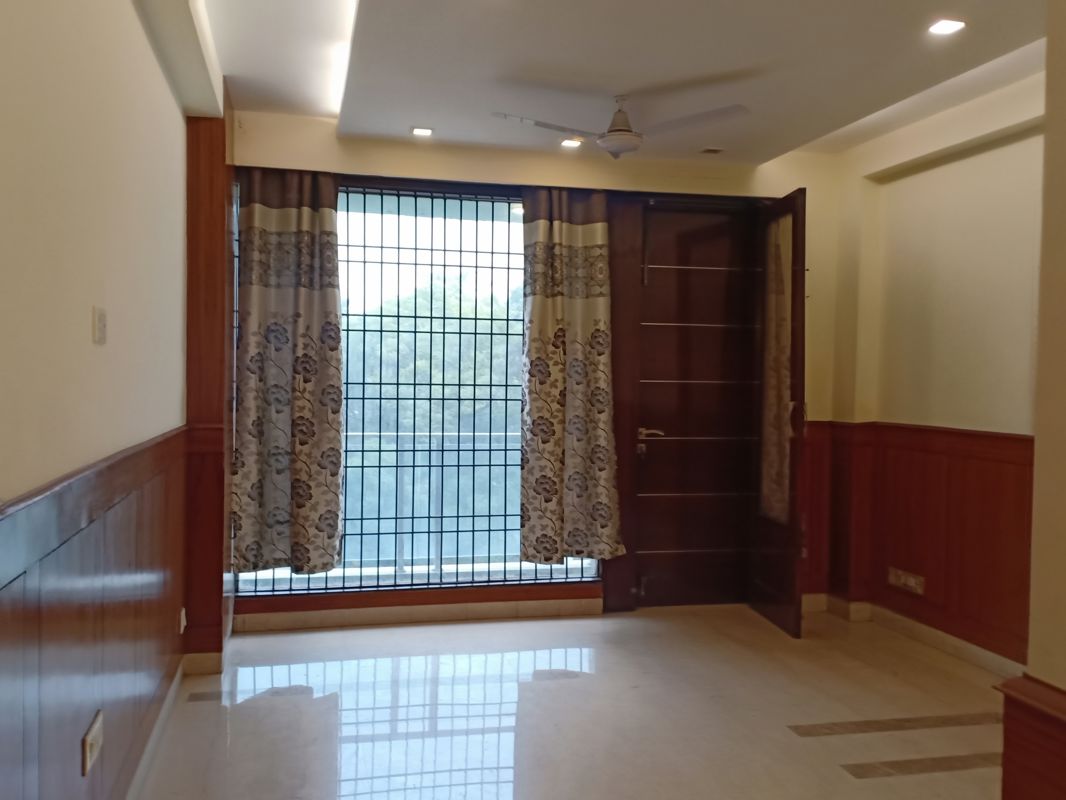 3 BHK + Servant Room,Study Room,Extra Room Apartment For Sale in Green Park Extension
