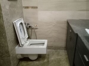 Bathroom in 3 BHK Apartment at Green Park Extension – for Sale