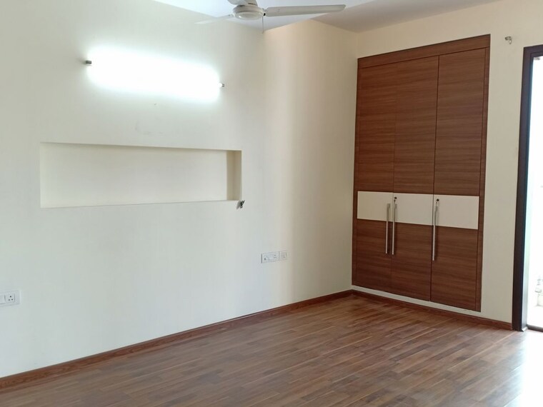 Room, adchini 3 Bedroom 2500 Sq.Ft. Apartment In Adchini Delhi 10063726