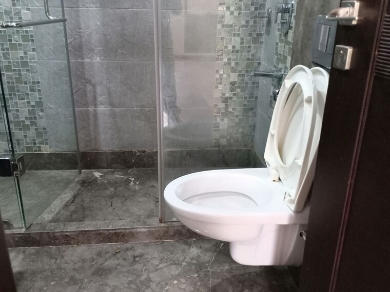 Bathroom, adchini 3 Bedroom 2500 Sq.Ft. Apartment In Adchini Delhi 10063726