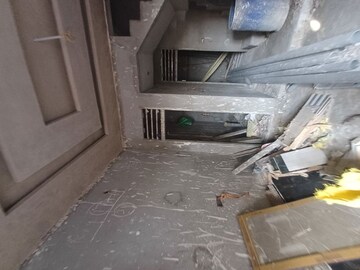 Parking in 2 BHK Independent House at Palla – for Sale