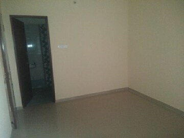 Room in 2 BHK Apartment at Fasttrack Heavens Life, Katara Hills – for Sale