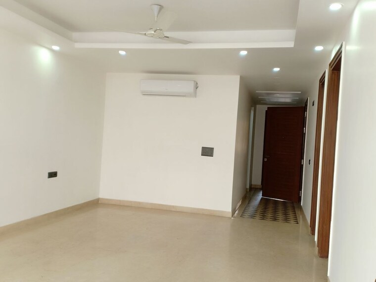 Room, green park extension 3 Bedroom 1900 Sq.Ft. Apartment In Green Park Extension Delhi 10063785