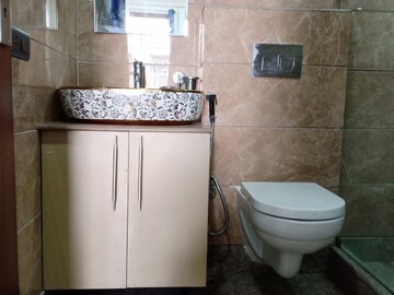Bathroom in 3 BHK Apartment at Green Park Extension – for Sale