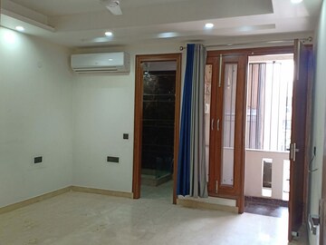 Building Lobby in 3 BHK Apartment at Green Park Extension – for Sale