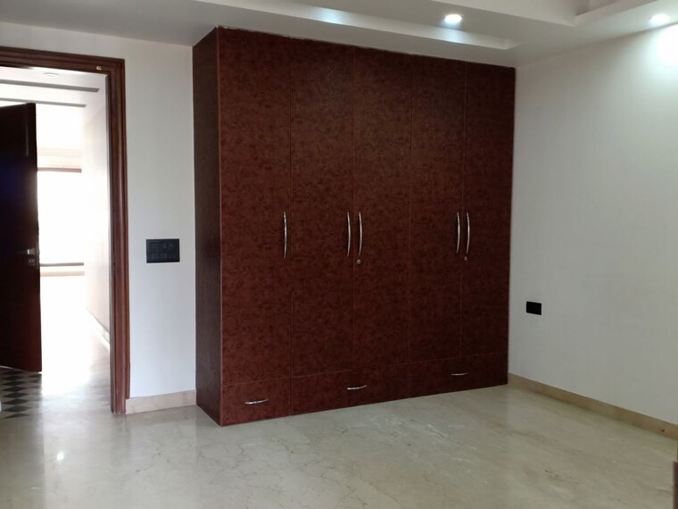 Room, green park extension 3 Bedroom 1900 Sq.Ft. Apartment In Green Park Extension Delhi 10063785