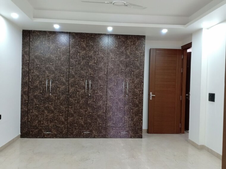 Room, green park extension 3 Bedroom 1900 Sq.Ft. Apartment In Green Park Extension Delhi 10063785