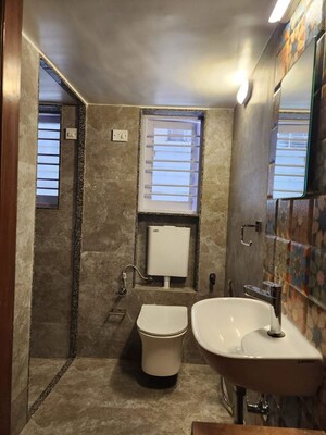 Attached Bathroom in 1.5 BHK Apartment at Bandra West – for Rent