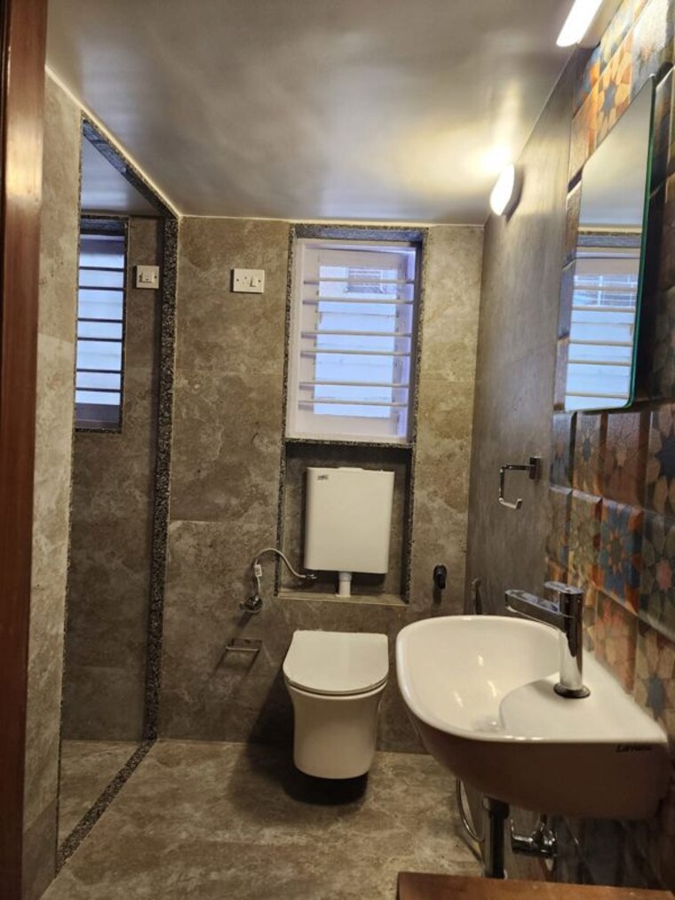 Attached Bathroom, bandra west 1.5 Bedroom 500 Sq.Ft. Apartment In Bandra West Mumbai 10063820