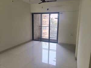 Room in 3 BHK Apartment at Atul Hillcreast, Andheri East – for Rent