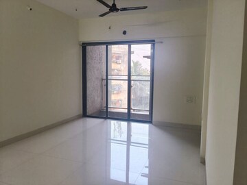 Room in 3 BHK Apartment at Atul Hillcreast, Andheri East – for Rent