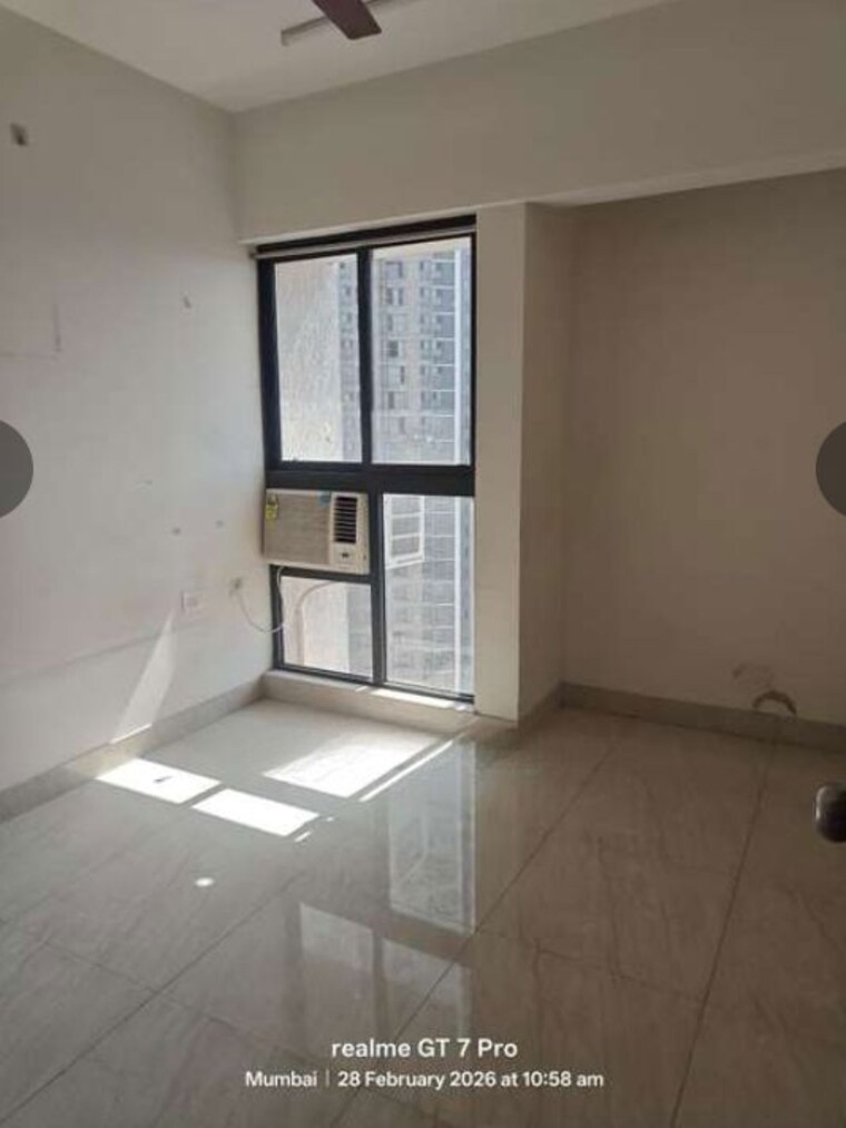 Room, lodha-crown-quality-homes 1 Bedroom 317 Sq.Ft. Apartment In Majiwada Thane 10063865