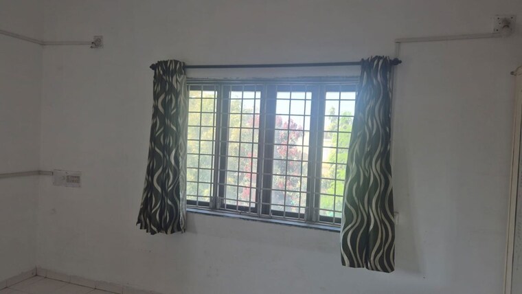 Room, ramdevnagar 3 Bedroom 1800 Sq.Ft. Apartment In Ramdevnagar Ahmedabad 10063866